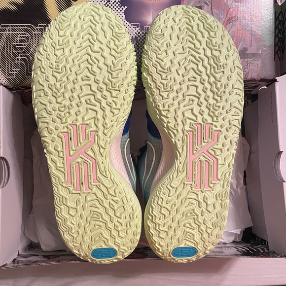 Kyrie low 4 “sue fresh” - Picture 5 of 5